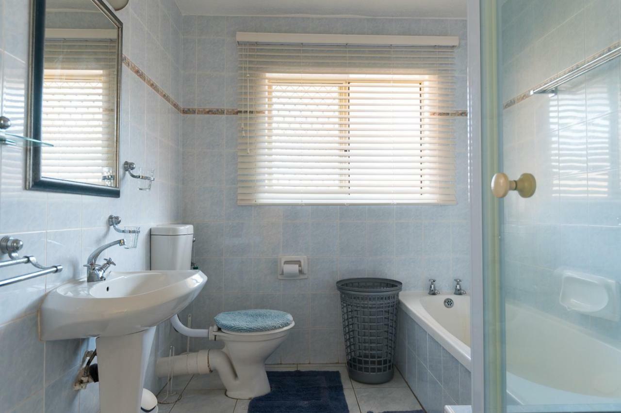 Kenwyn On Sea 305 Apartment Ballito